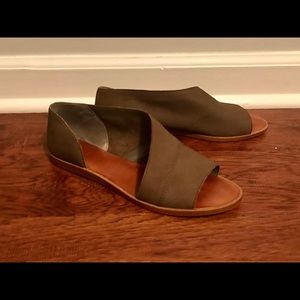 1. State Celvin d’Orsay Leather Open Toe Flats